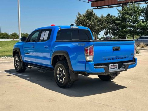Used 2020 Toyota Tacoma TRD Off-Road w/ TRD Premium Off Road Package AWD/4WD image 5