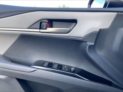New 2026 Toyota Camry SE image 18