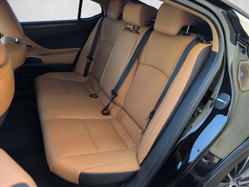 Used 2025 Lexus ES 300h w/ Premium Package FWD image 20