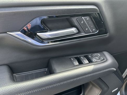 Certified 2025 GMC Yukon Denali AWD/4WD image 23