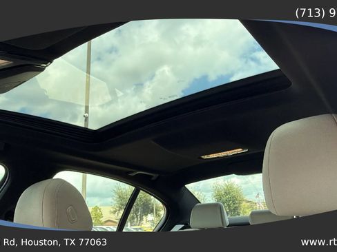 Used 2021 BMW 540i w/ Convenience Package image 50