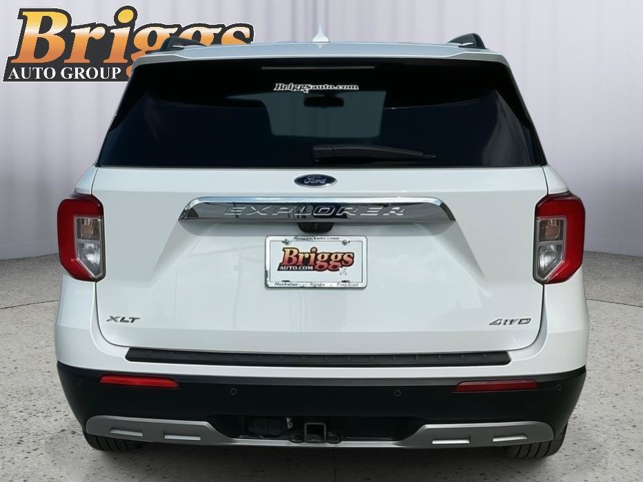 Used 2021 Ford Explorer XLT w/ Equipment Group 202A AWD/4WD image 4