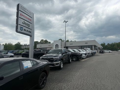Used 2021 RAM 1500 Big Horn AWD/4WD image 8