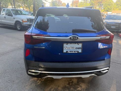 Used 2021 Kia Seltos SX w/ SX Sunroof Package AWD/4WD image 5