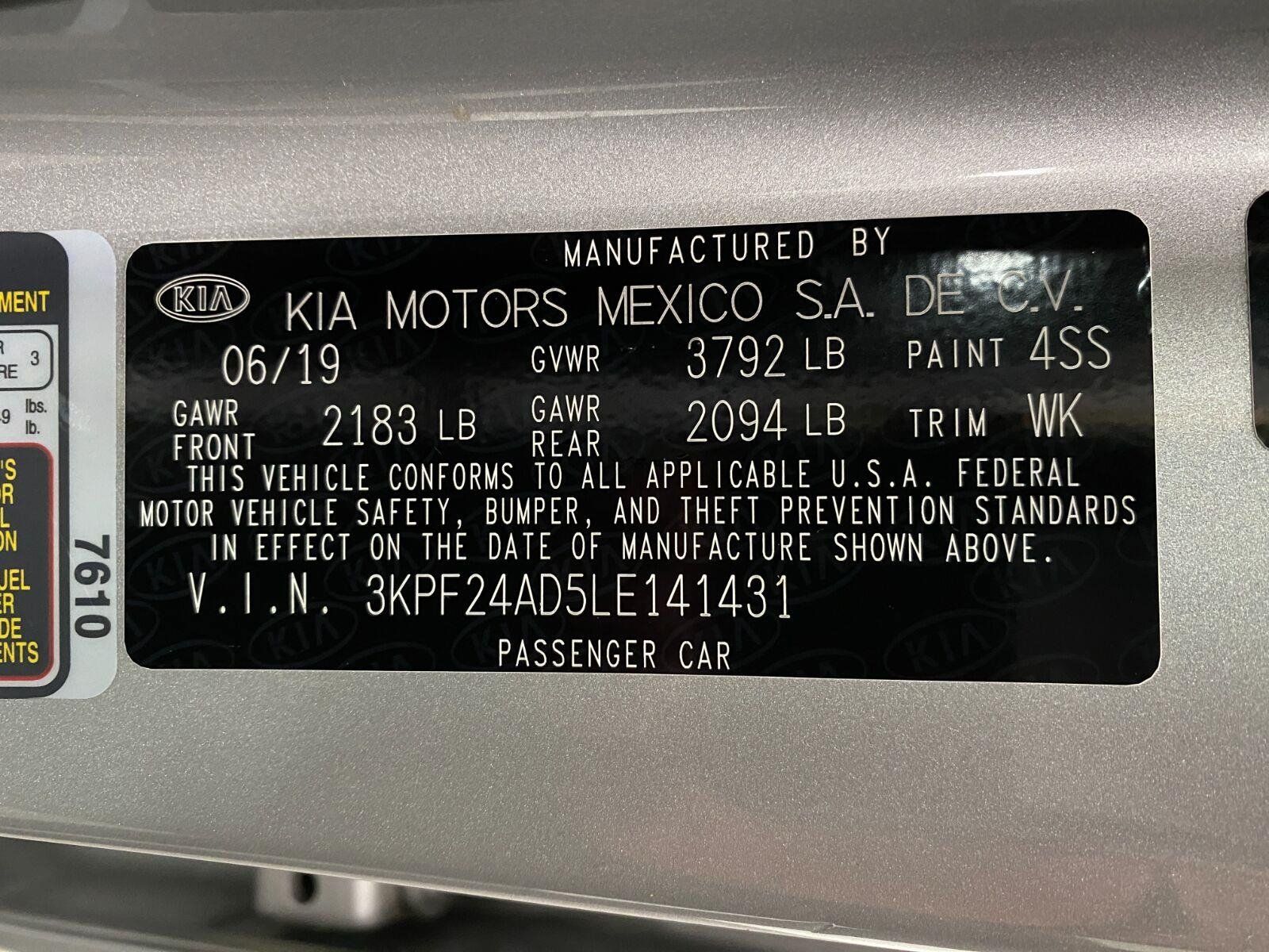 Used 2020 Kia Forte LXS FWD image 29
