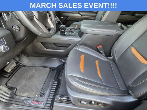 Used 2024 GMC Sierra 1500 AT4 w/ Technology Package image 9