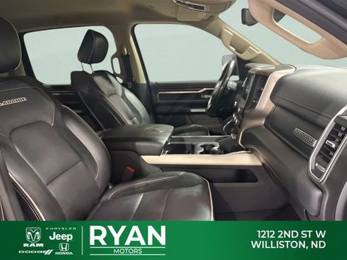 Used 2019 RAM 1500 Laramie AWD/4WD image 34