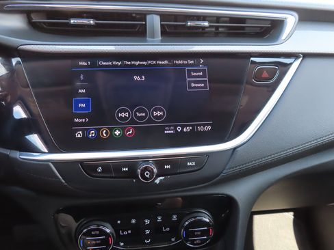 Used 2023 Buick Encore GX Select image 22