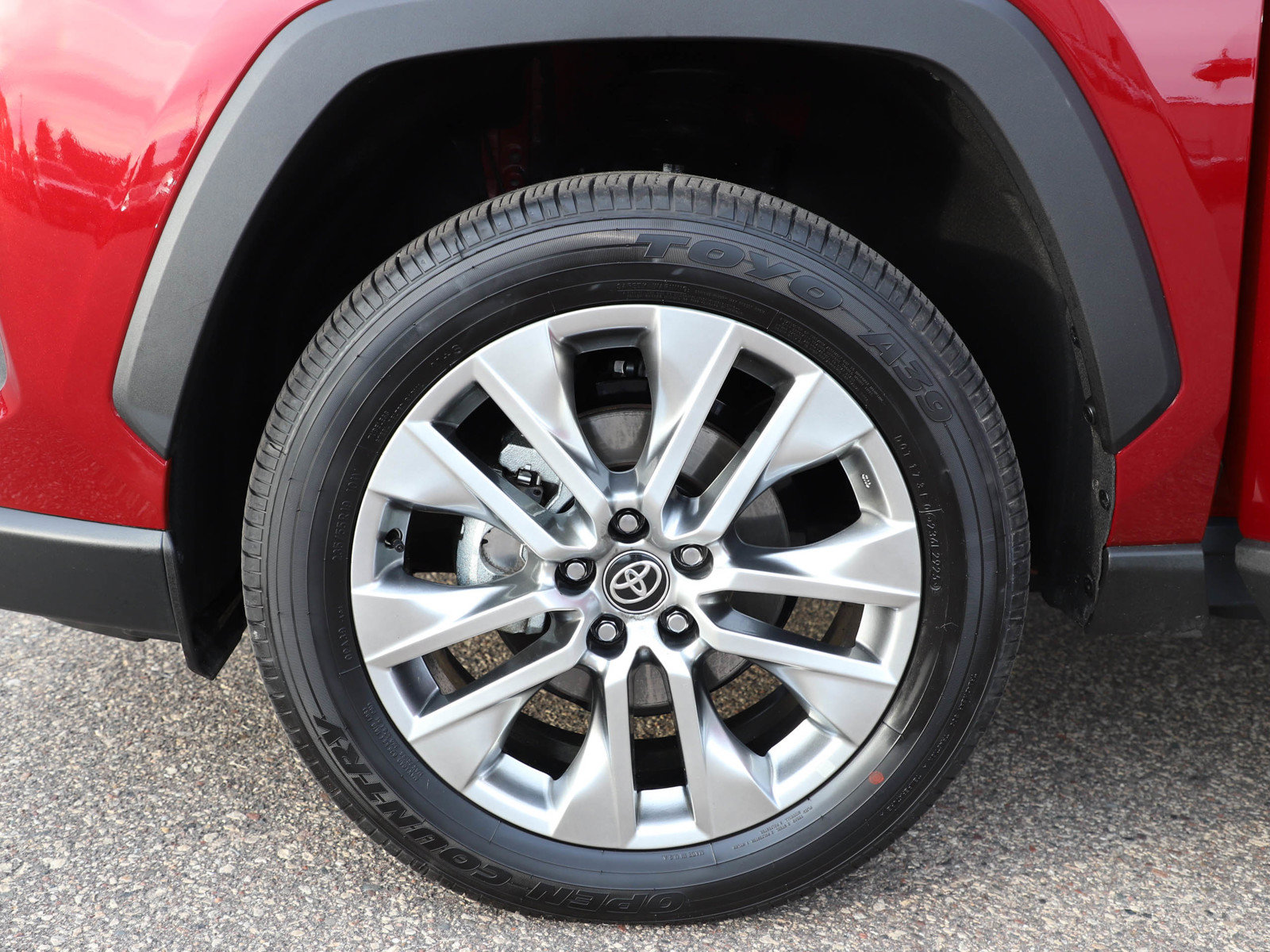Used 2025 Toyota RAV4 Limited w/ Weather Package AWD/4WD image 32