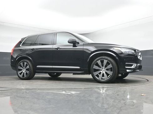 Used 2023 Volvo XC90 B6 Ultimate w/ Protection Package Premier AWD/4WD image 39