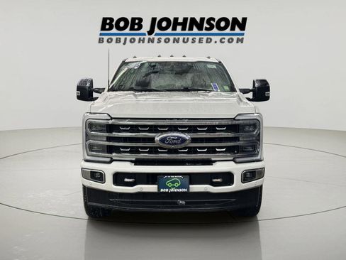Used 2023 Ford F250 Platinum image 4