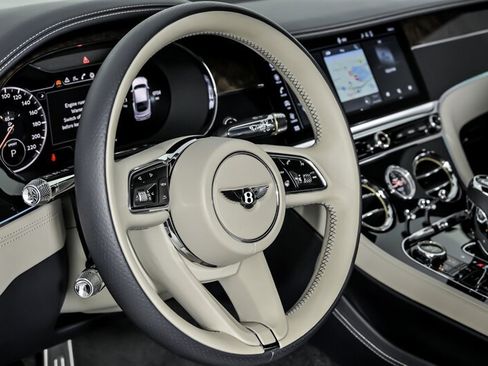 Used 2021 Bentley Continental GT AWD/4WD image 25