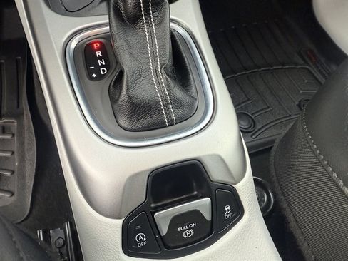 Used 2019 Jeep Compass Latitude w/ Popular Equipment Group AWD/4WD image 32