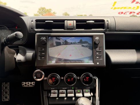Used 2022 Subaru BRZ Limited RWD image 6