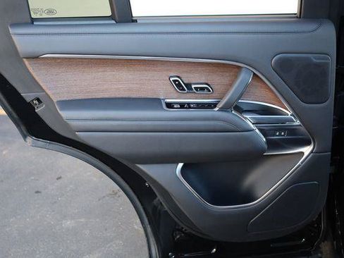 Used 2023 Land Rover Range Rover Autobiography AWD/4WD image 21
