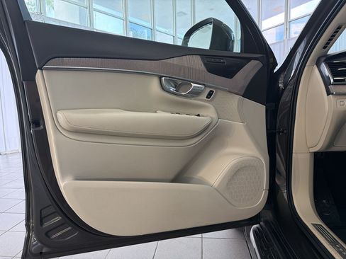 Used 2022 Volvo XC90 T6 Inscription w/ Advanced Package AWD/4WD image 21