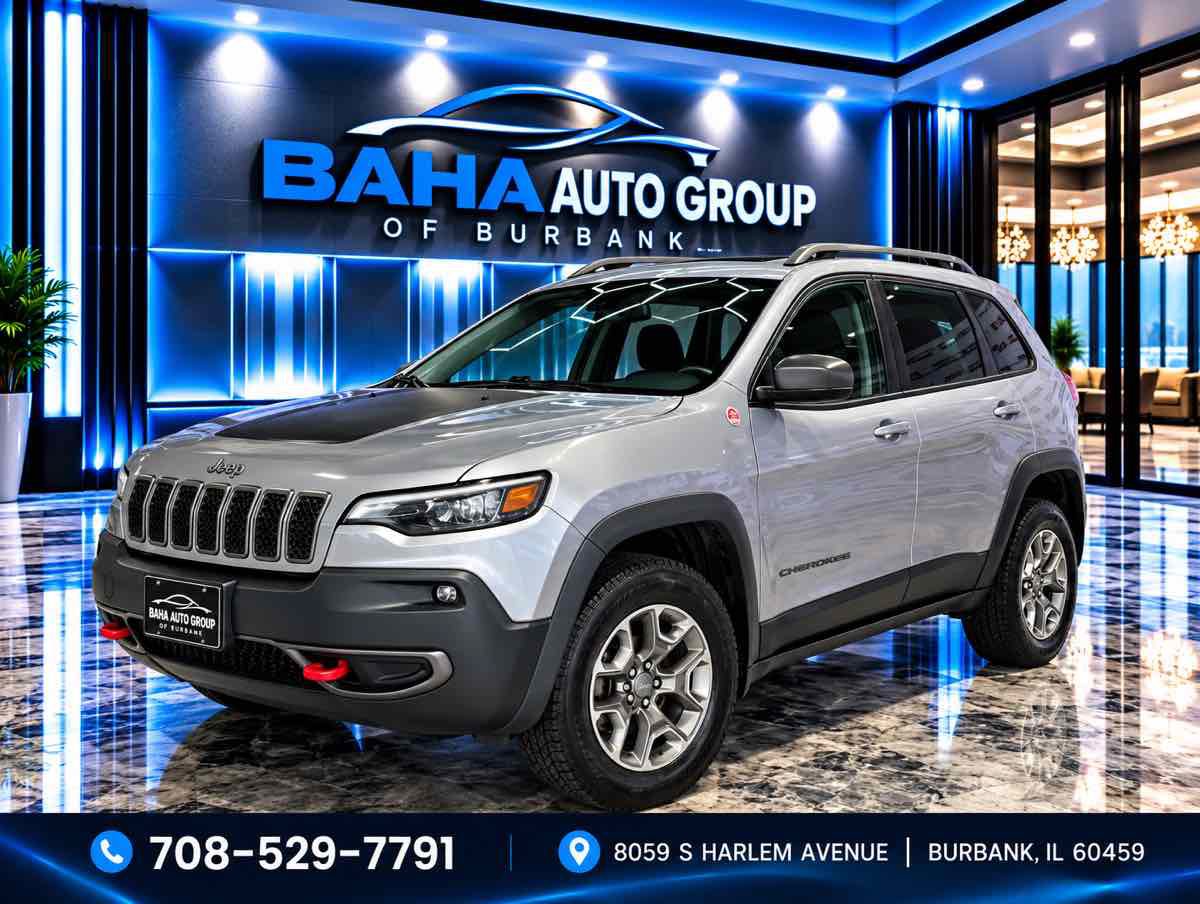 Used 2020 Jeep Cherokee Trailhawk AWD/4WD image 1