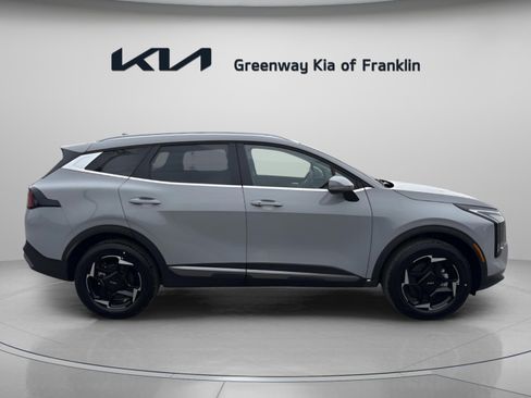 New 2026 Kia Sportage EX AWD/4WD image 8