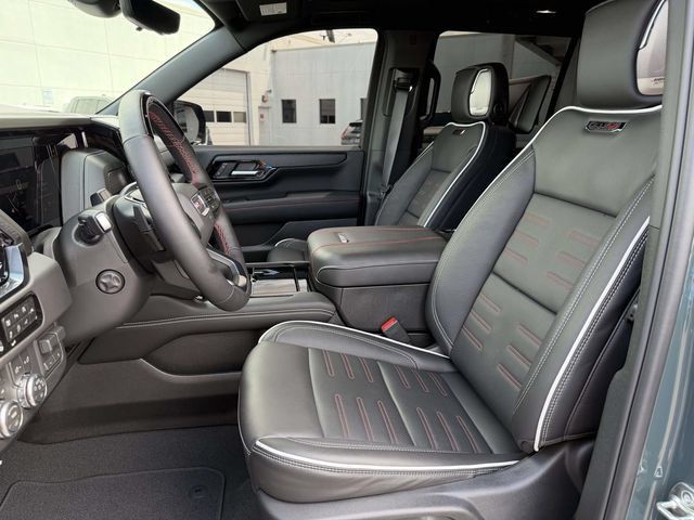 Used 2026 GMC Yukon AT4 Ultimate AWD/4WD image 8