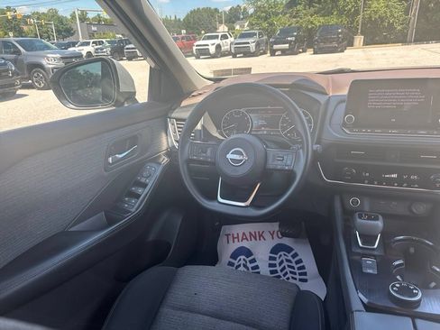 Used 2023 Nissan Rogue SV AWD/4WD image 27