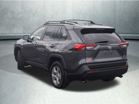 Certified 2025 Toyota RAV4 LE AWD/4WD image 14