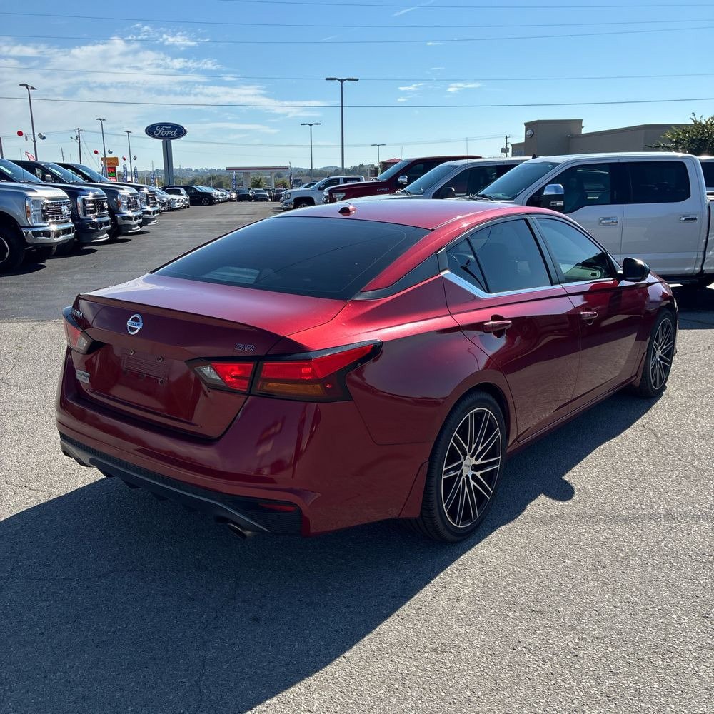 Used 2019 Nissan Altima 2.5 SR w/ SR Premium Package FWD image 3