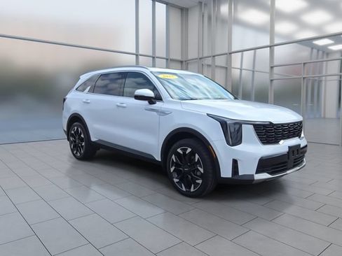 Used 2025 Kia Sorento X-Line EX AWD/4WD image 2