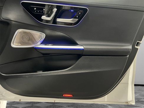 Used 2022 Mercedes-Benz C 300 4MATIC Sedan image 13