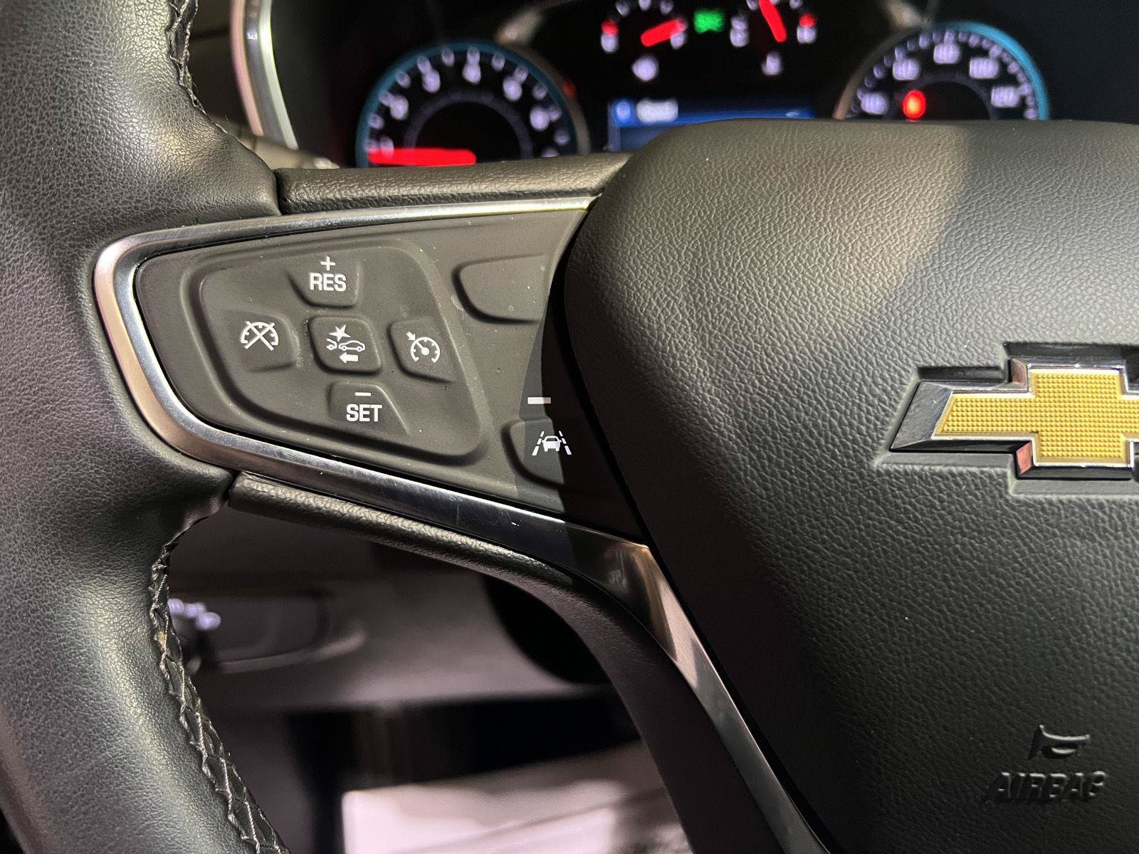 Used 2024 Chevrolet Equinox LT AWD/4WD image 34