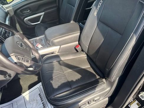 Used 2019 Nissan Titan PRO-4X AWD/4WD image 15