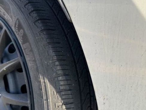 Used 2018 Toyota Corolla LE image 8