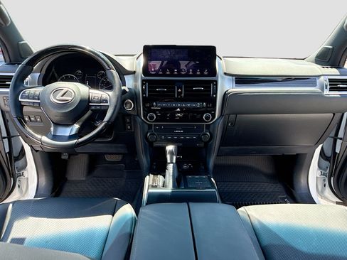 Used 2023 Lexus GX 460 Premium AWD/4WD image 3