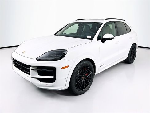 New 2026 Porsche Cayenne GTS image 1