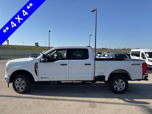 Used 2025 Ford F250 XLT image 3