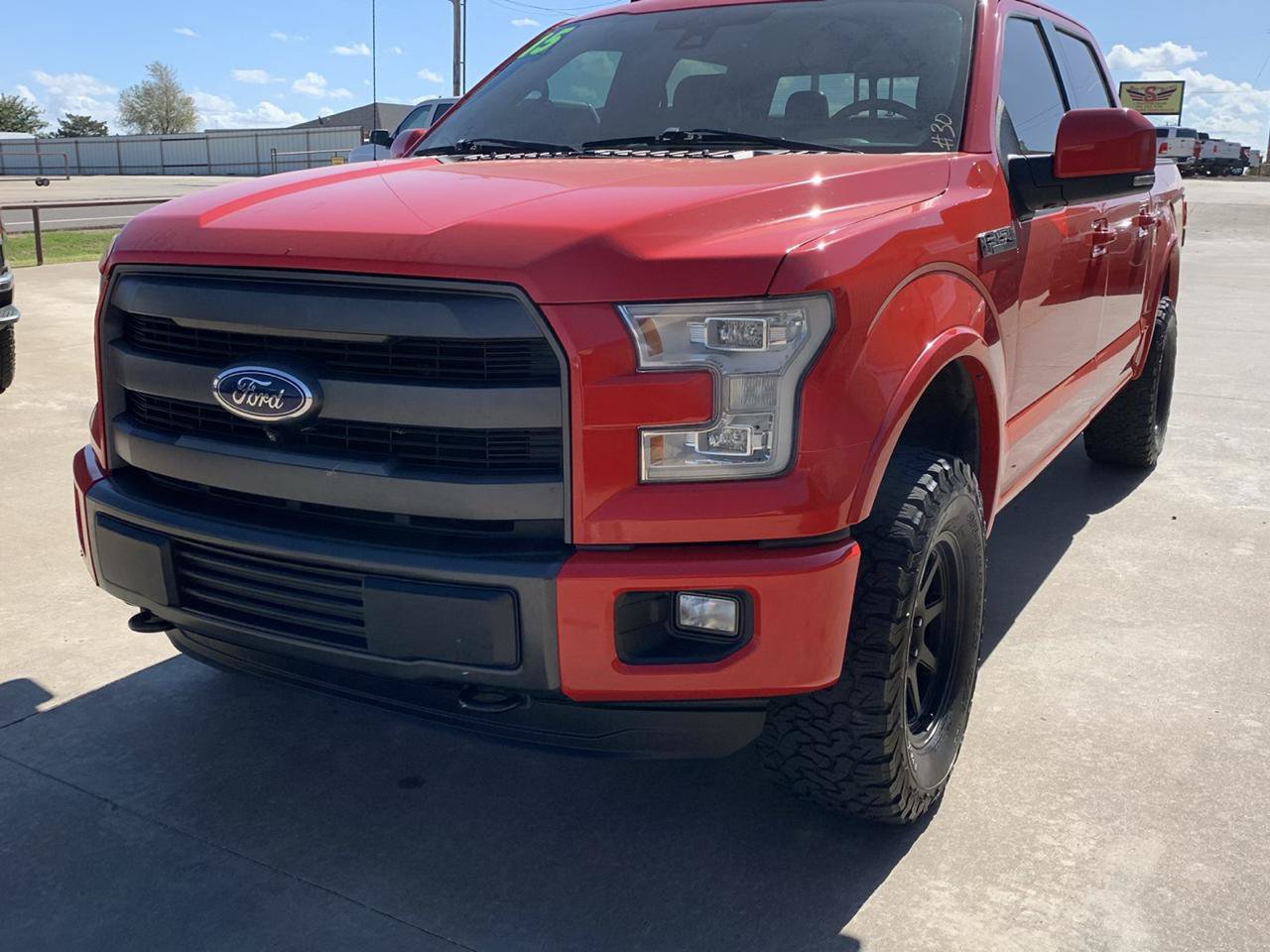 Used 2015 Ford F150 Lariat w/ Equipment Group 502A Luxury AWD/4WD image 3
