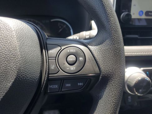 Used 2025 Toyota RAV4 XLE w/ Convenience Package FWD image 24