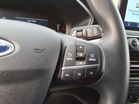 Used 2025 Ford Escape Active image 28