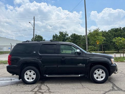 Used 2009 Chevrolet Tahoe LT AWD/4WD image 2