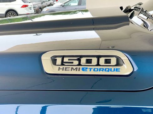 Used 2023 RAM 1500 Big Horn AWD/4WD image 10