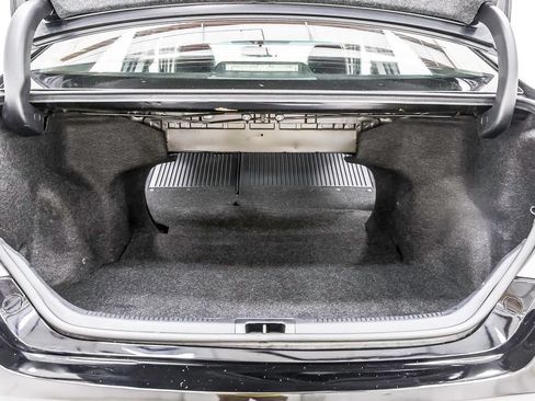 Used 2015 Toyota Camry SE FWD image 37