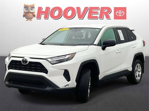 Used 2024 Toyota RAV4 LE image 6