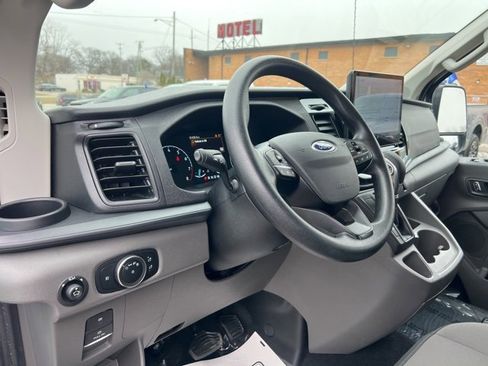 Certified 2024 Ford Transit 350 XLT image 7