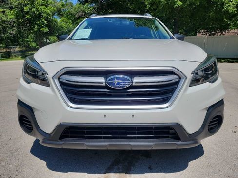 Used 2019 Subaru Outback 2.5i AWD/4WD image 2