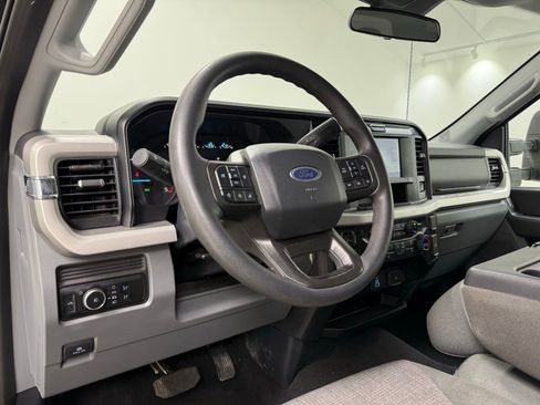 Used 2025 Ford F250 XLT AWD/4WD image 15