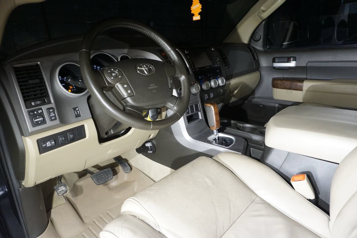 Used 2011 Toyota Tundra Limited AWD/4WD image 11