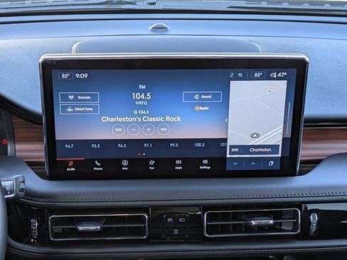 Used 2023 Lincoln Nautilus Reserve w/ Equipment Group 201A AWD/4WD image 18