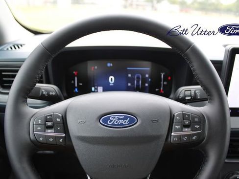New 2025 Ford Maverick Lariat w/ Black Appearance Package image 17