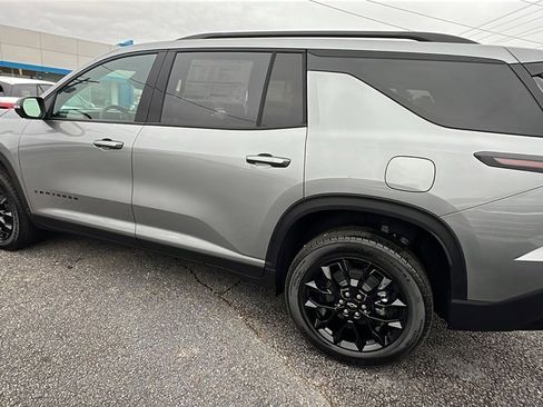 New 2026 Chevrolet Traverse LT image 7