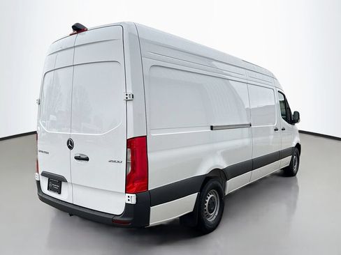 Used 2026 Mercedes-Benz Sprinter 2500 image 6