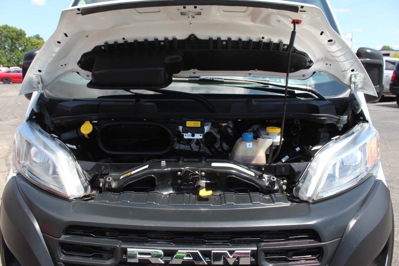 Used 2025 RAM ProMaster 2500 w/ Convenience Group FWD image 19